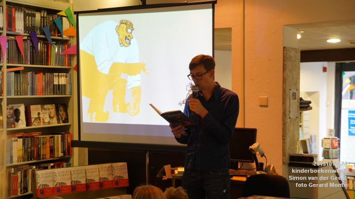 DSC05586- kinderboekenweek Simon van der Geest - 14okt2015 - foto GerardMontE web