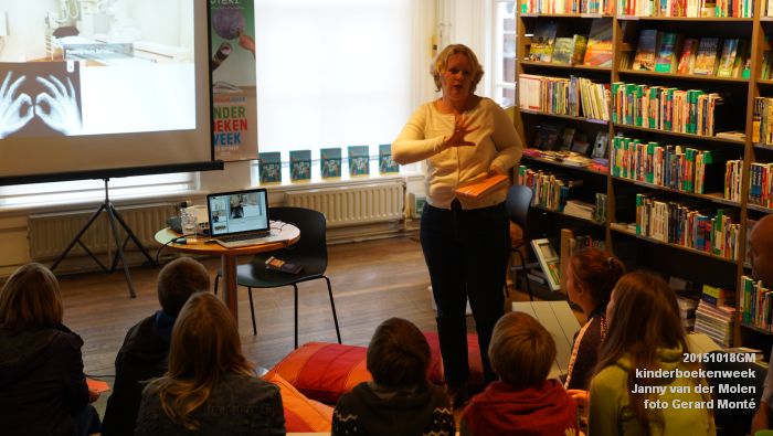 DSC06461- kinderboekenweek - Janny van der Molen - 18okt2015 - foto GerardMontE web
