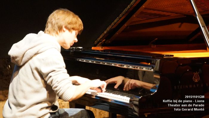 DSC09245- Koffie bij de piano - Lions club - Theater aan de Parade - 1nov2015 - foto GerardMontE web