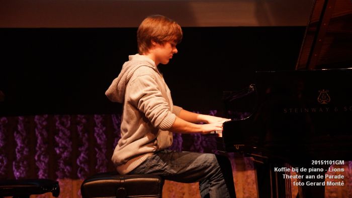 DSC09250- Koffie bij de piano - Lions club - Theater aan de Parade - 1nov2015 - foto GerardMontE web
