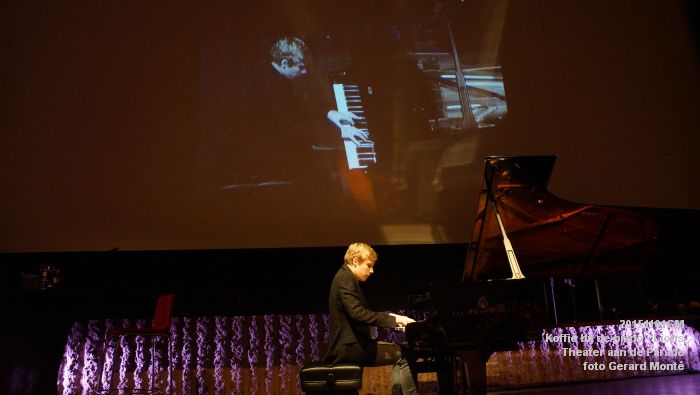 DSC09265- Koffie bij de piano - Lions club - Theater aan de Parade - 1nov2015 - foto GerardMontE web
