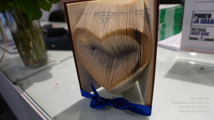 DSC00353- Bibliotheek s-Hertogenbosch - stadsbieb 100 jaar - 8nov2015 - foto GerardMontE web
