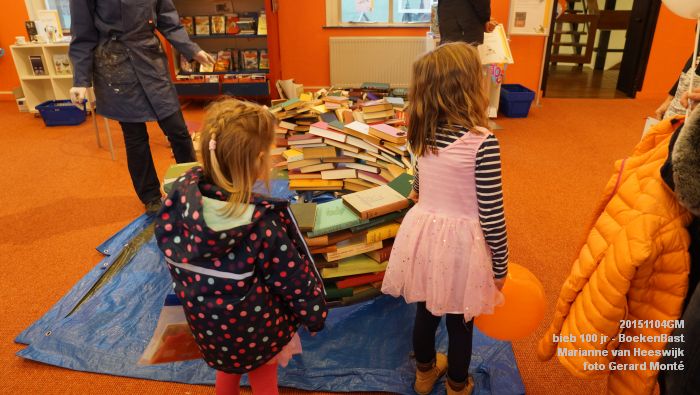 cDSC09799- Bibliotheek s-Hertogenbosch - stadsbieb 100 jaar - 4nov2015 - foto GerardMontE web