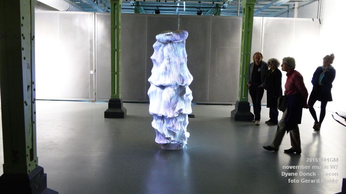 aDSC03537- november music -  installatie WIIfabriek - Dyane Donck Cocon - 1nov2015 - foto GerardMontE web