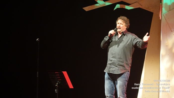 126DSC05565- Hans Tervoort oudejaarsconference Sprookjes ThadP - 28dec2015 - foto GerardMontE web