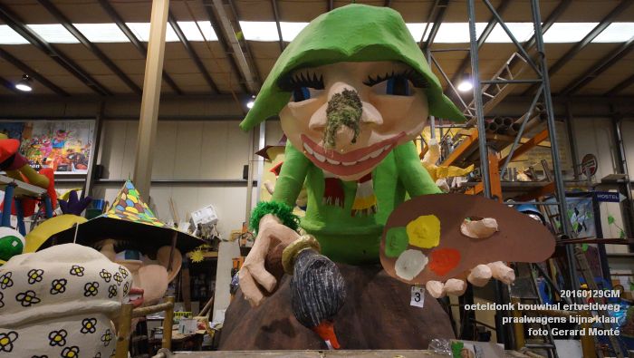 DSC02360- oeteldonk bouwhal praalwagens bijna klaar - 29jan2016 - foto GerardMontE web