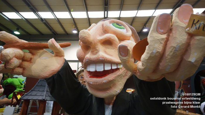 DSC02376- oeteldonk bouwhal praalwagens bijna klaar - 29jan2016 - foto GerardMontE web