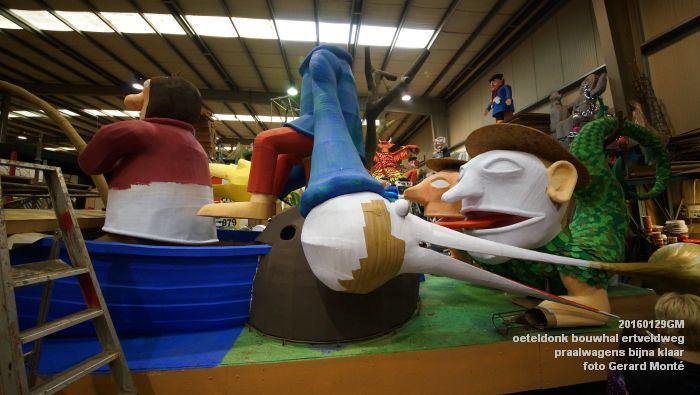 DSC02382- oeteldonk bouwhal praalwagens bijna klaar - 29jan2016 - foto GerardMontE web