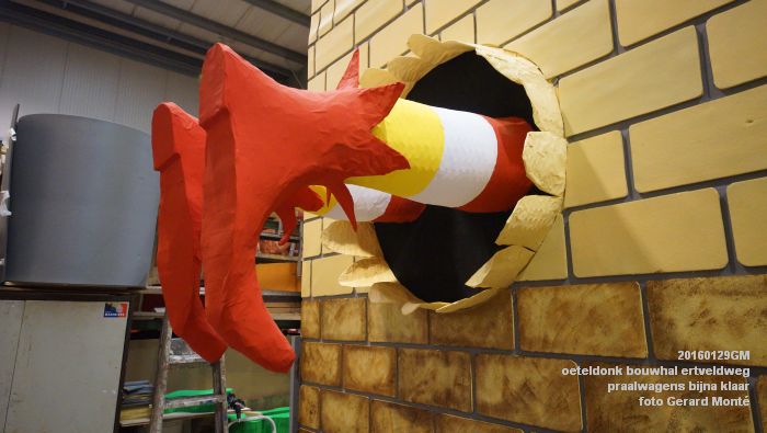 DSC02403- oeteldonk bouwhal praalwagens bijna klaar - 29jan2016 - foto GerardMontE web