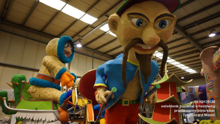 DSC02412- oeteldonk bouwhal praalwagens bijna klaar - 29jan2016 - foto GerardMontE web