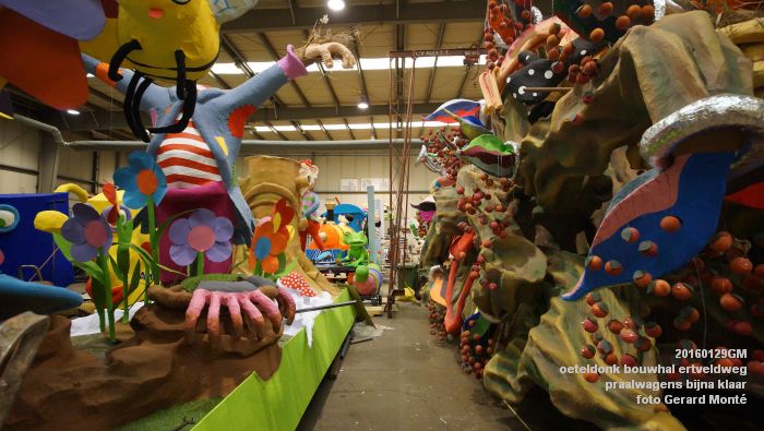 DSC02434- oeteldonk bouwhal praalwagens bijna klaar - 29jan2016 - foto GerardMontE web