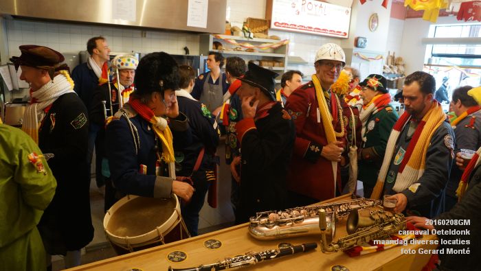 DSC04181- carnaval Oeteldonk - maandag zonder optocht - 8feb2016 - foto GerardMontE web