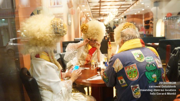 DSC04260- carnaval Oeteldonk - maandag zonder optocht - 8feb2016 - foto GerardMontE web