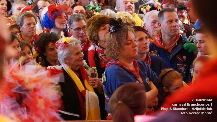 DSC04316- carnaval Oeteldonk - dinsdag Brunchconcert van Piep en Blaoslust - 9feb2016 - foto GerardMontE web