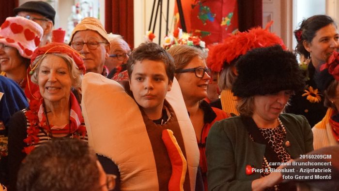 DSC04326- carnaval Oeteldonk - dinsdag Brunchconcert van Piep en Blaoslust - 9feb2016 - foto GerardMontE web