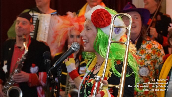 DSC04366- carnaval Oeteldonk - dinsdag Brunchconcert van Piep en Blaoslust - 9feb2016 - foto GerardMontE web