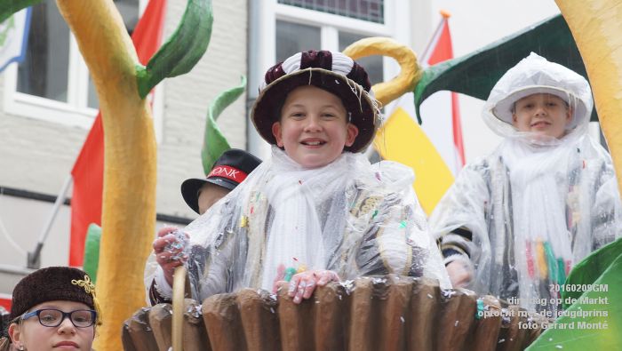 DSC04435- carnaval Oeteldonk - dinsdag jeugdoptocht met de jeugdprins - 9feb2016 - foto GerardMontE web