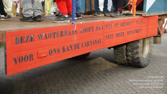 DSC03282- Waoterhazendurp carnavalsoptocht met prinses Kaat dun Urste - Kruisstraat - 6feb2016 - foto GerardMontE web