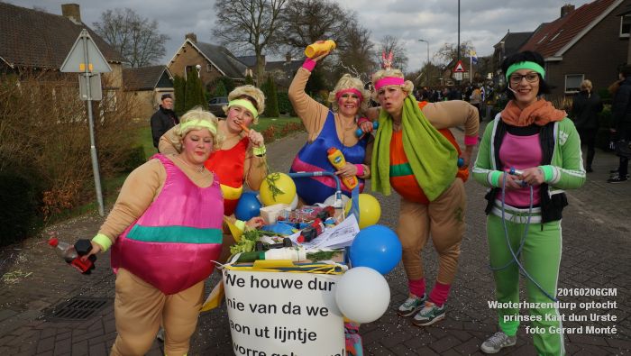 DSC03306- Waoterhazendurp carnavalsoptocht met prinses Kaat dun Urste - Kruisstraat - 6feb2016 - foto GerardMontE web