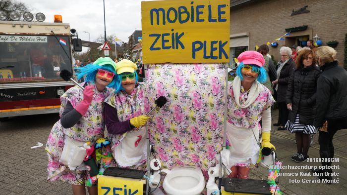 DSC03315- Waoterhazendurp carnavalsoptocht met prinses Kaat dun Urste - Kruisstraat - 6feb2016 - foto GerardMontE web
