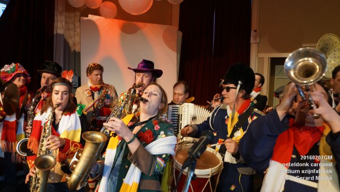 DSC04028- oeteldonk carnaval podium azijnfabriek - 7feb2016 - foto GerardMontE web