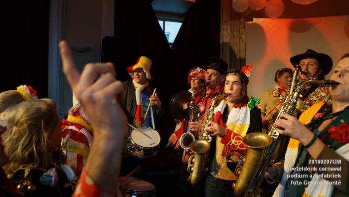 DSC04029- oeteldonk carnaval podium azijnfabriek - 7feb2016 - foto GerardMontE web