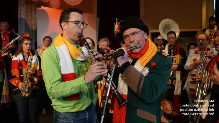 DSC04033- oeteldonk carnaval podium azijnfabriek - 7feb2016 - foto GerardMontE web