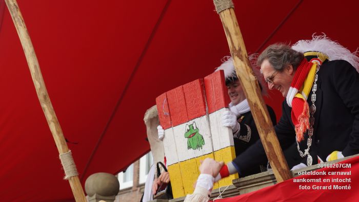 DSC03923- Oeteldonk carnaval aankomst en intocht - 7feb2016 - foto GerardMontE web