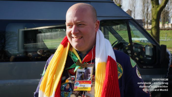 DSC04161- carnaval oeteldonk - sortiebrug diploma brugwachter - 8feb2016 - foto GerardMontE db