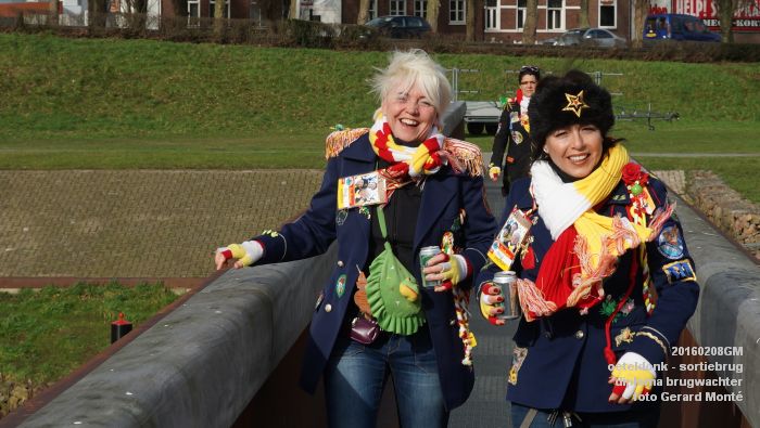 DSC04171- carnaval oeteldonk - sortiebrug diploma brugwachter - 8feb2016 - foto GerardMontE db