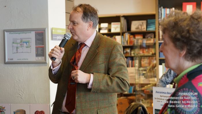 DSC07916- boekpresentatie De ontvoerde tuin van Lieve Bedeer bij Heinen.- 28feb2016 - foto GerardMontE web