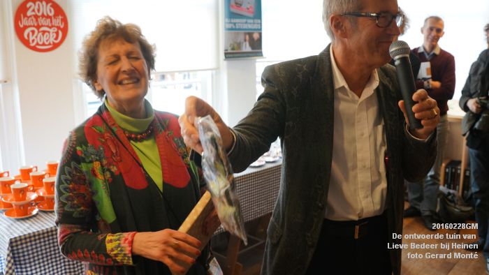 DSC07928- boekpresentatie De ontvoerde tuin van Lieve Bedeer bij Heinen.- 28feb2016 - foto GerardMontE web