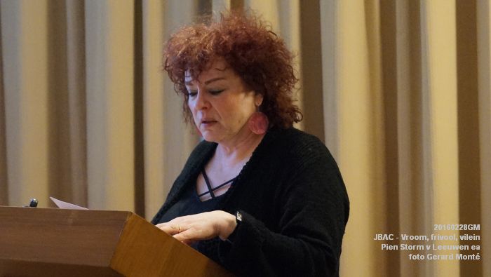 DSC08026- boekpresentatie Vroom frivool vilein door Pien Storm van Leeuwen ea JBAC.- 28feb2016 - foto GerardMontE web