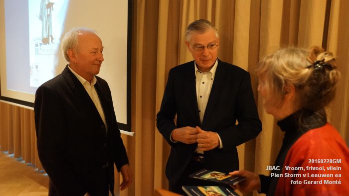 DSC08083- boekpresentatie Vroom frivool vilein door Pien Storm van Leeuwen ea JBAC.- 28feb2016 - foto GerardMontE web