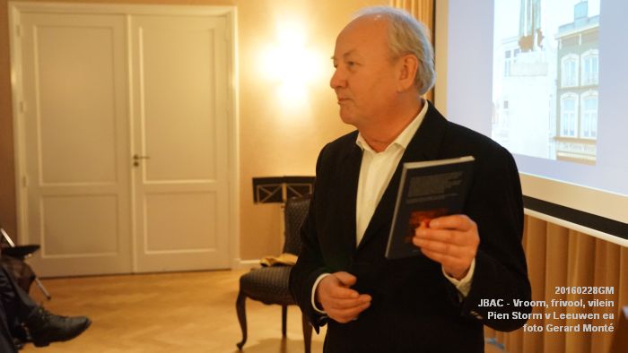 DSC08092- boekpresentatie Vroom frivool vilein door Pien Storm van Leeuwen ea JBAC.- 28feb2016 - foto GerardMontE web