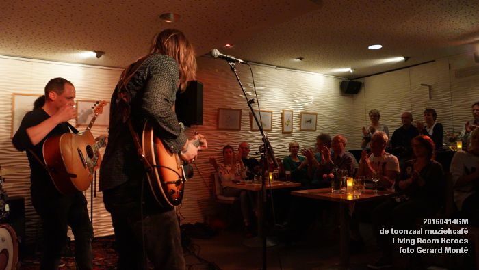 eDSC01225- de toonzaal muziekcafe - Living Room Heroes - 14april2016 - foto GerardMontE web
