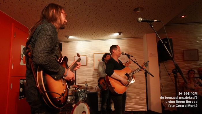 eDSC01230- de toonzaal muziekcafe - Living Room Heroes - 14april2016 - foto GerardMontE web