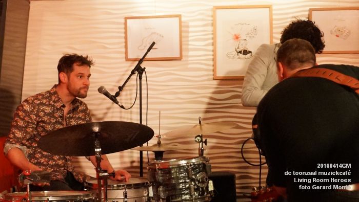eDSC01232- de toonzaal muziekcafe - Living Room Heroes - 14april2016 - foto GerardMontE web