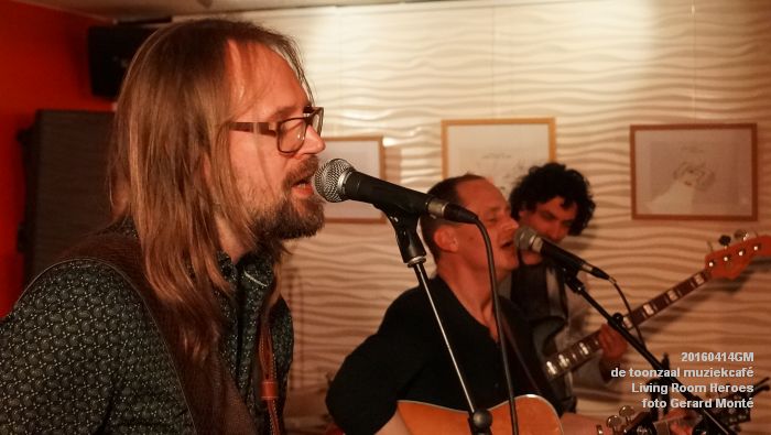 eDSC01233- de toonzaal muziekcafe - Living Room Heroes - 14april2016 - foto GerardMontE web