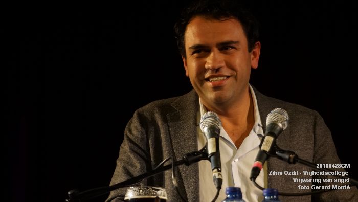 eDSC04236- Zihni Ozdil Vrijwaring van angst - Tilburg University Cafe Hartslag - 28april2016 - foto GerardMontE web