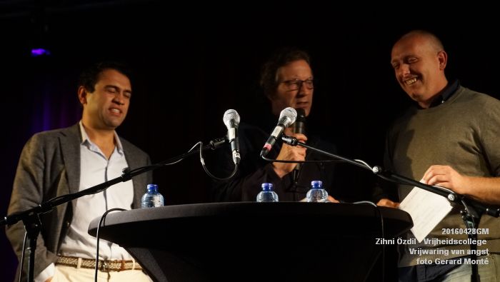eDSC04249- Zihni Ozdil Vrijwaring van angst - Tilburg University Cafe Hartslag - 28april2016 - foto GerardMontE web