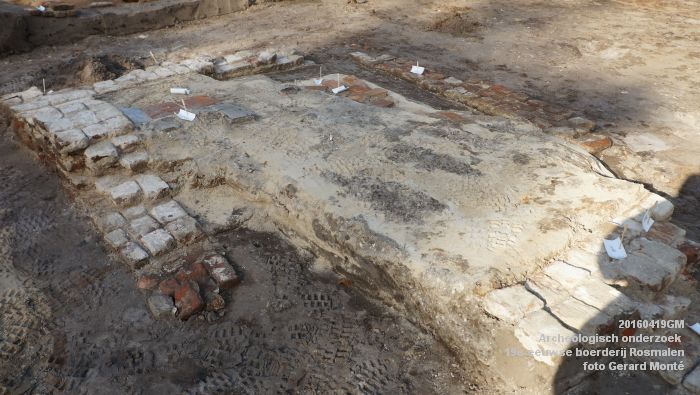 DSC02247- archeologisch onderzoek 19e-eeuws boerderij Rosmalen - 19april2016 - foto GerardMontE web