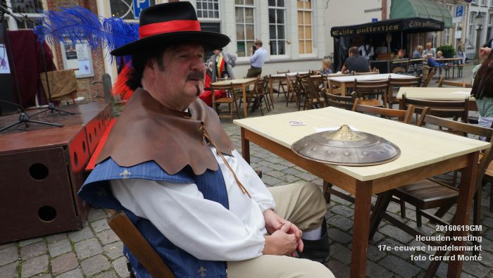 DSC01097- Heusden-vesting - Zeventiende-eeuwse handelsmarkt - 19juni2016 - foto GerardMontE web