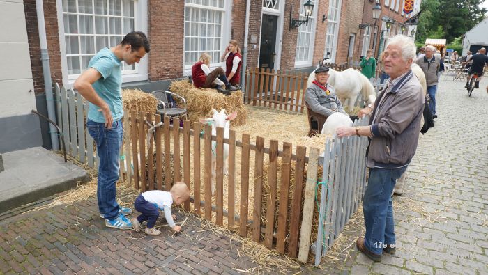 DSC01129- Heusden-vesting - Zeventiende-eeuwse handelsmarkt - 19juni2016 - foto GerardMontE web