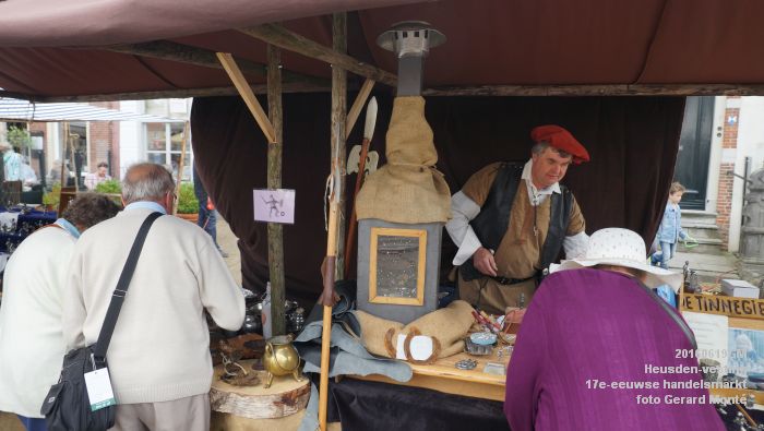 DSC01141- Heusden-vesting - Zeventiende-eeuwse handelsmarkt - 19juni2016 - foto GerardMontE web