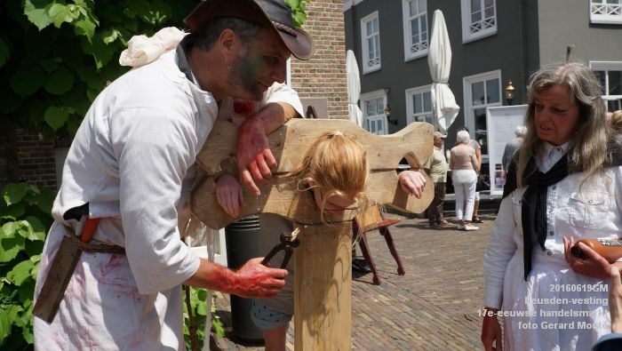 DSC01156- Heusden-vesting - Zeventiende-eeuwse handelsmarkt - 19juni2016 - foto GerardMontE web