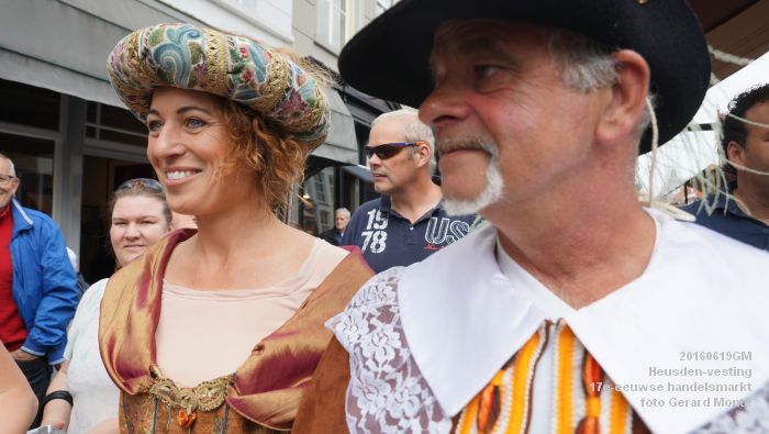 DSC01204- Heusden-vesting - Zeventiende-eeuwse handelsmarkt - 19juni2016 - foto GerardMontE web