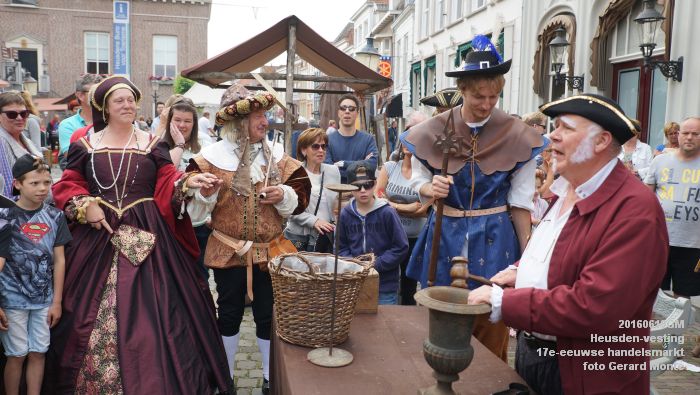 DSC01229- Heusden-vesting - Zeventiende-eeuwse handelsmarkt - 19juni2016 - foto GerardMontE web