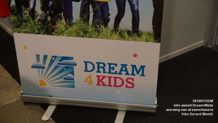 cDSC05705- info-avond van Dream4Kids - werving dreamchasers - perron-3- 12juli2016 - foto GerardMontE web