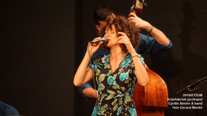 gDSC05754- Azijnfabriek jazzkapel - Cyrille Aimee & band - 12juli2016 - foto GerardMontE web